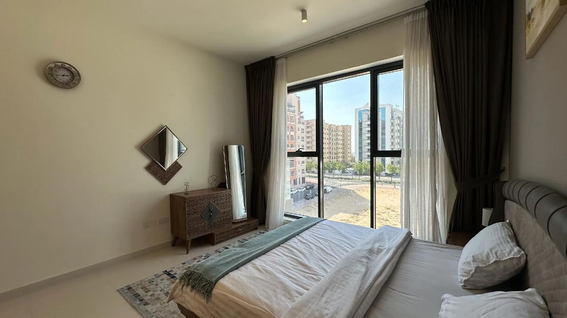 Stylish 1-Bedroom Apartment In Dubai Silicon Oasis - By Alphatel Vacations