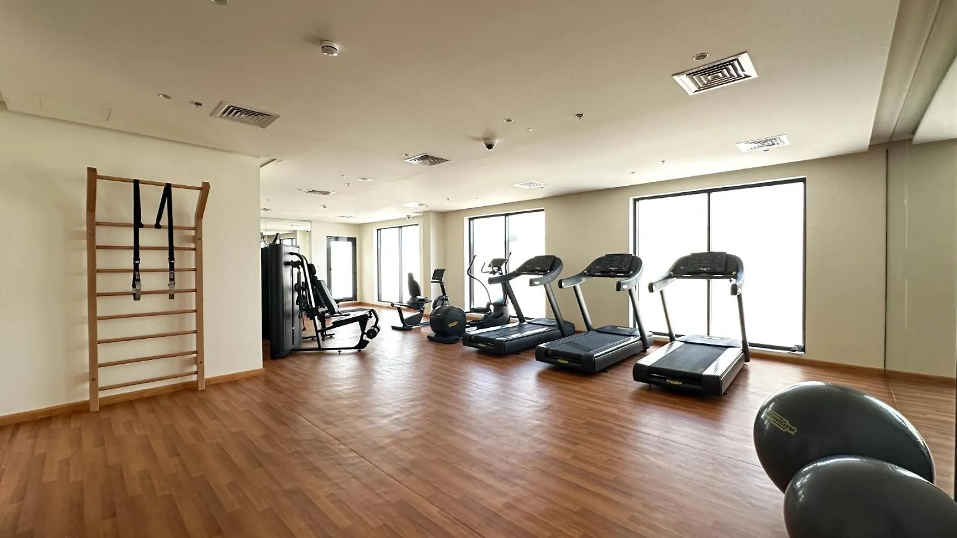 Stylish 1-Bedroom Apartment In Dubai Silicon Oasis - By Alphatel Vacations 0*,
